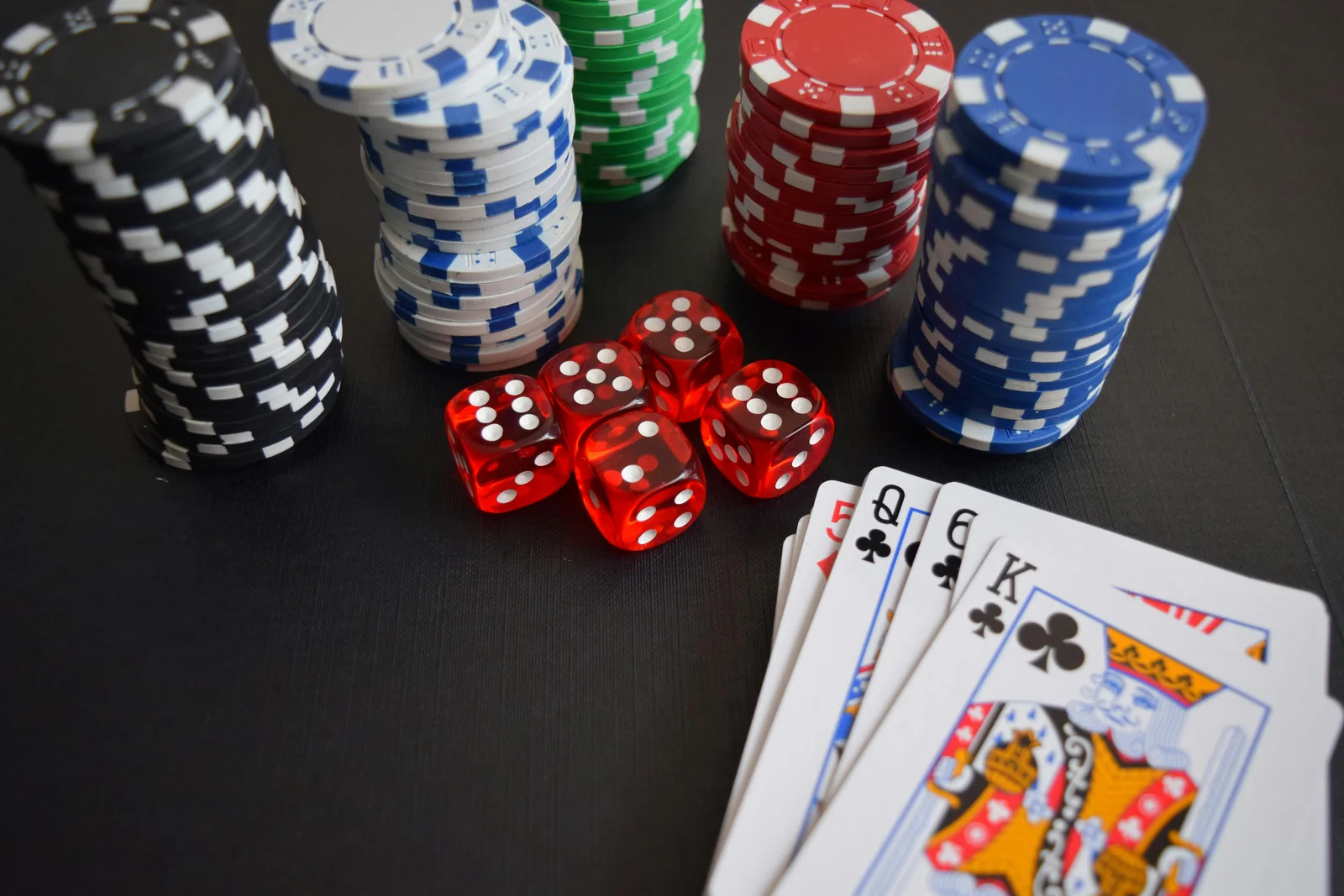 Suasana kompetisi olahraga untuk penutup lobi 999L
